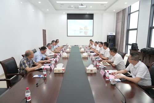 中车株洲电力机车研究所党委副书记王鹏一行来院交流